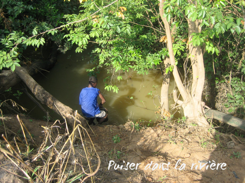 Puiser dans la rivière-red-txt.jpg